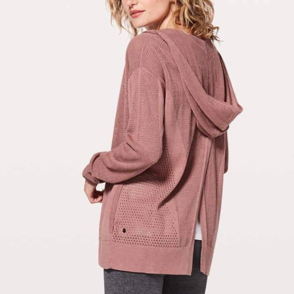 Lululemon Heathered Quicksand Still Movement Wrap